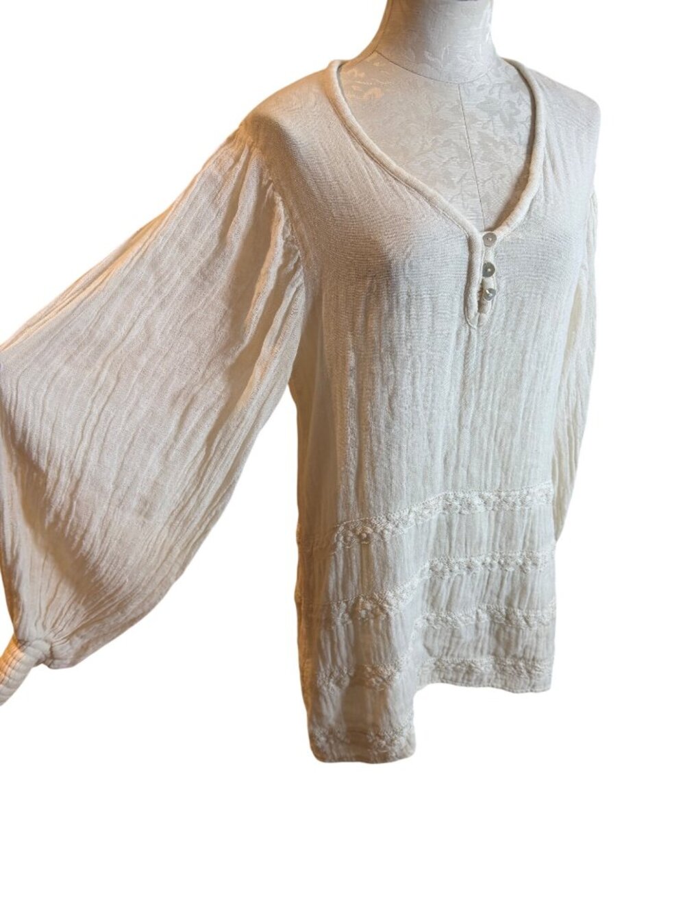 Jen's Pirate Booty Womens Long-sleeved Tunic Top Size M/L Cream Cotton Casual
